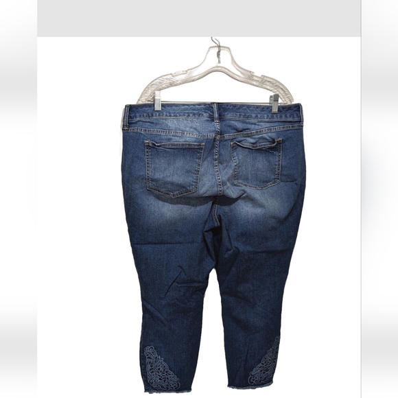 Torrid 18 Crop Skinny Jeans Lace Cuff - Picture 7 of 16